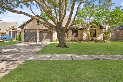 Photo of 710 Lochnell Drive, Houston, TX 77062 (MLS # 65845262)
