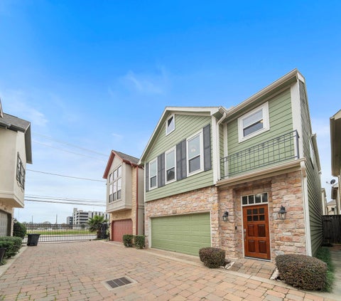 Photo of 2927 Clinton Drive, Houston, TX 77020 (MLS # 91965723)