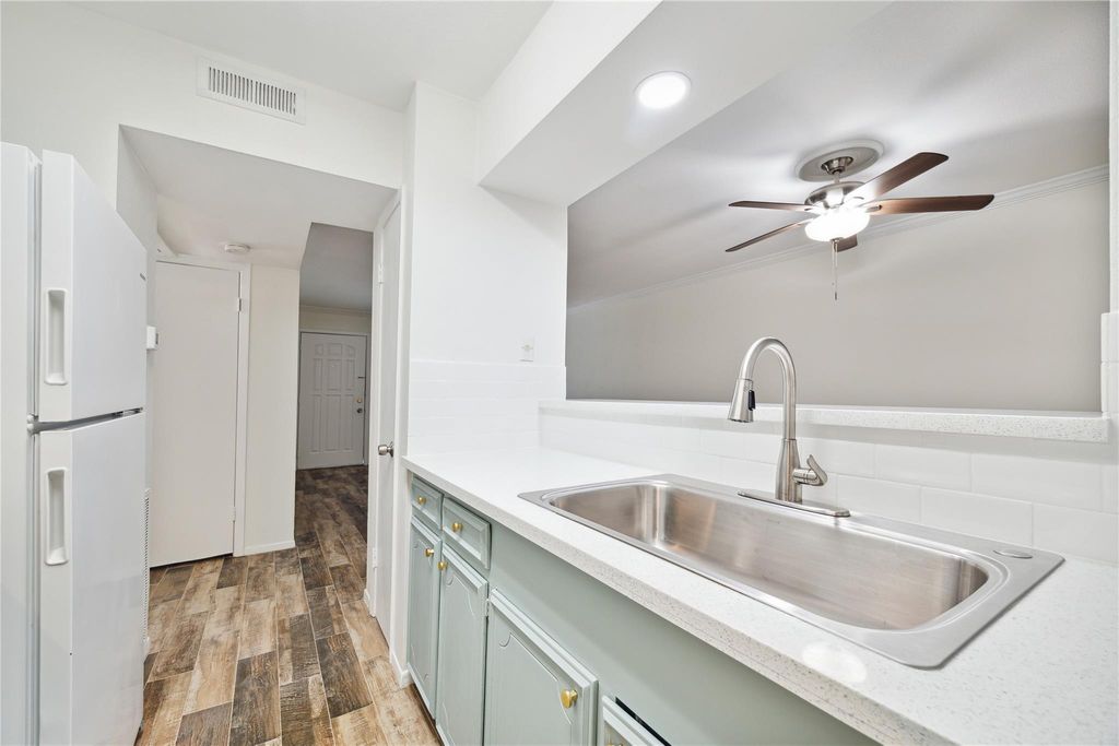 Photo of 513 Ridge St #2, Houston, TX 77009 (MLS # 46082504)