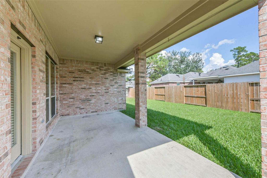 Photo of 15838 Mossy Shores Court, Houston, TX 77044 (MLS # 32748374)