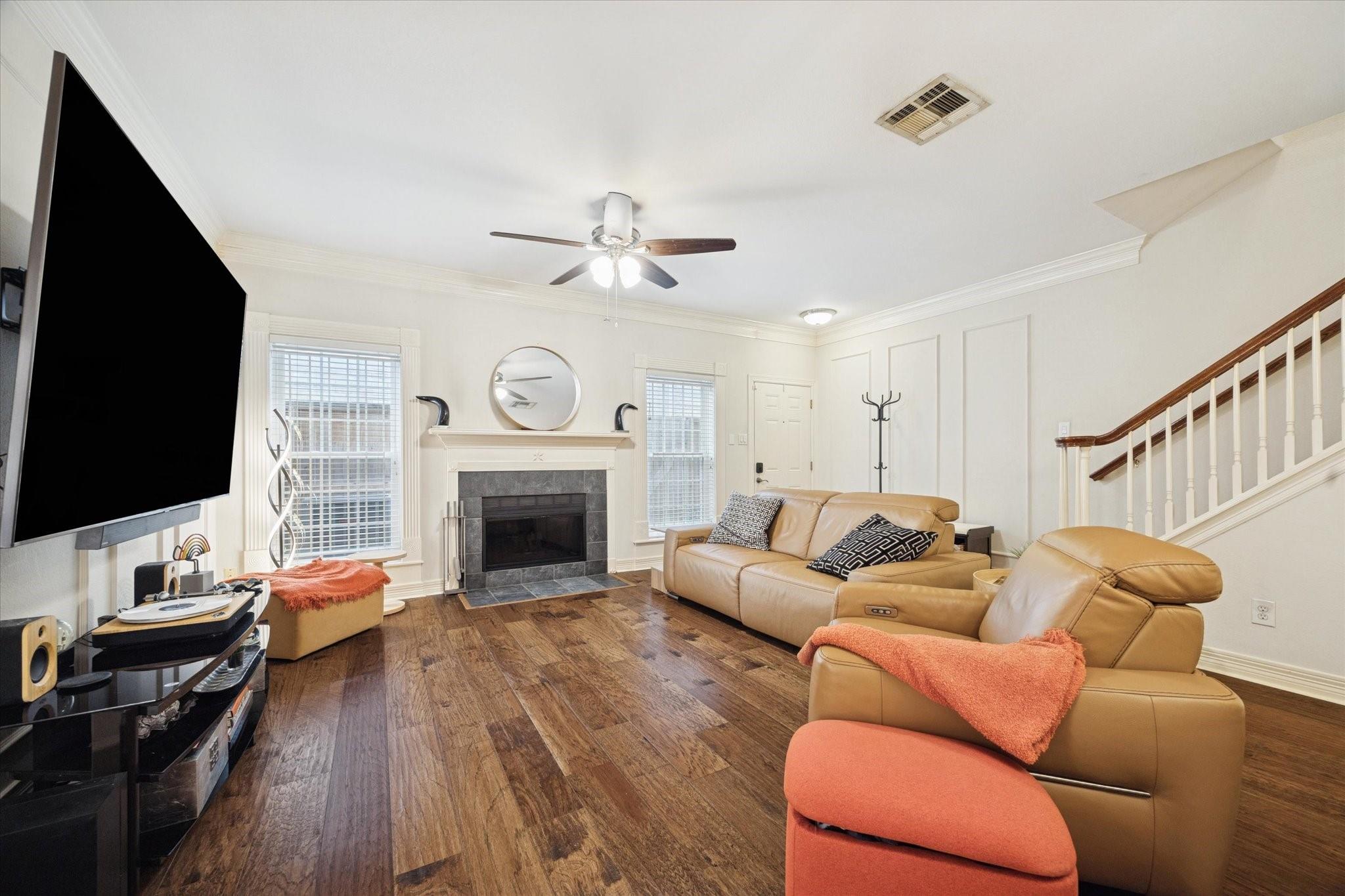 4001 Tanglewilde Street 1103