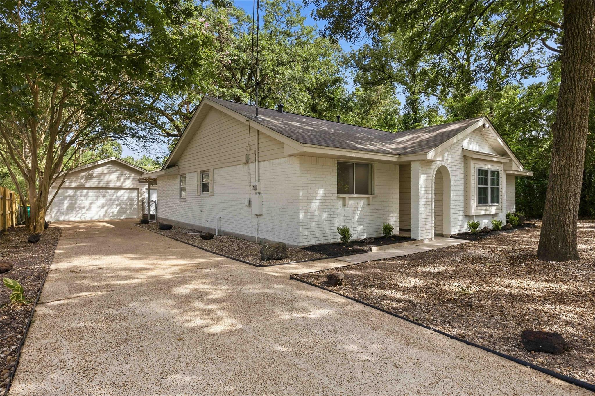 125 La Quinta Drive