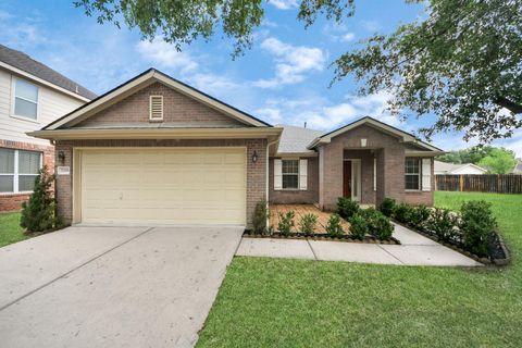 Photo of 21510 Tallow Grove Lane, Katy, TX 77450 (MLS # 46905416)