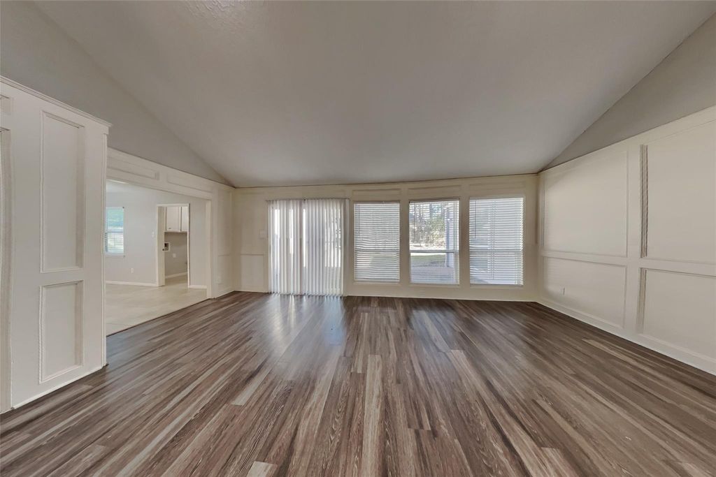 Photo of 3315 Redwood Lodge Drive, Houston, TX 77339 (MLS # 18260629)