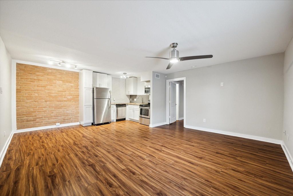 Photo of 524 Heights Boulevard #07, Houston, TX 77007 (MLS # 36670319)