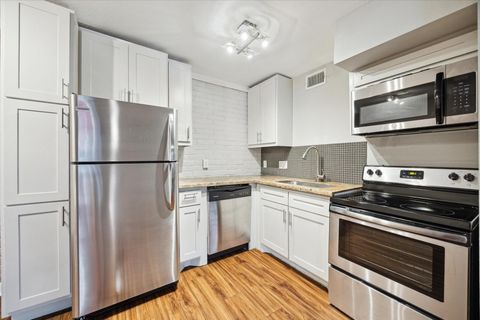Photo of 524 Heights Boulevard #07, Houston, TX 77007 (MLS # 36670319)