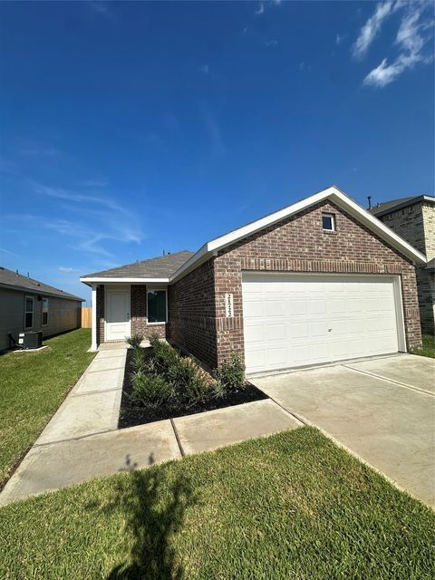 Photo of 29655 Knollwood Bay Road, Waller, TX 77484 (MLS # 91246981)