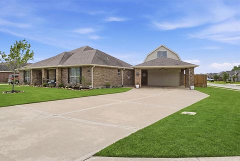Photo of 7131 Limestone Circle, Manvel, TX 77578 (MLS # 5711045)
