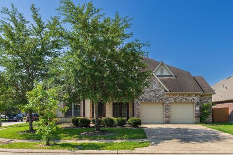 Photo of 17303 Quiet Shores Drive, Richmond, TX 77407 (MLS # 34431107)