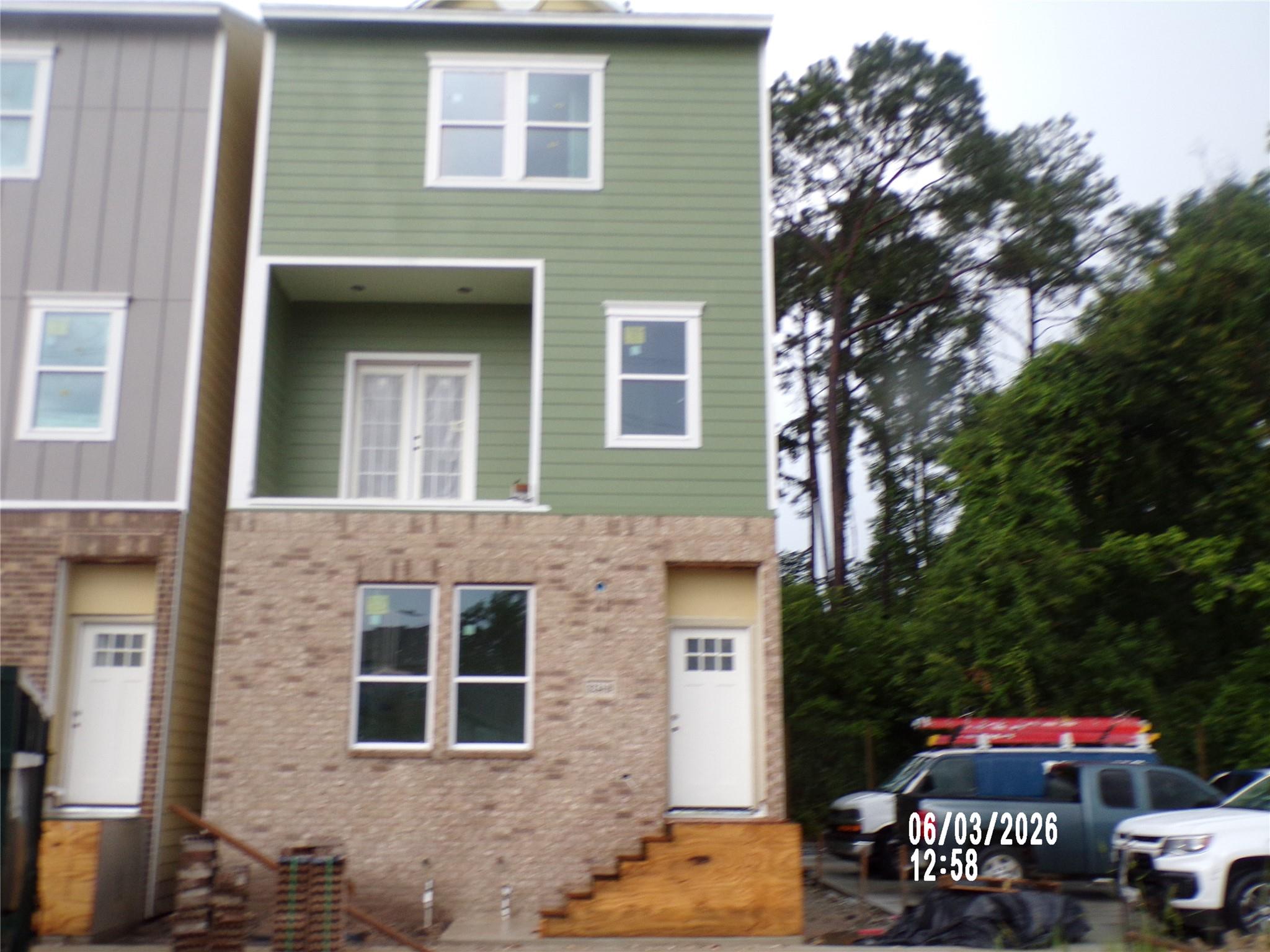 3238A,3238B Creekmont Dr
