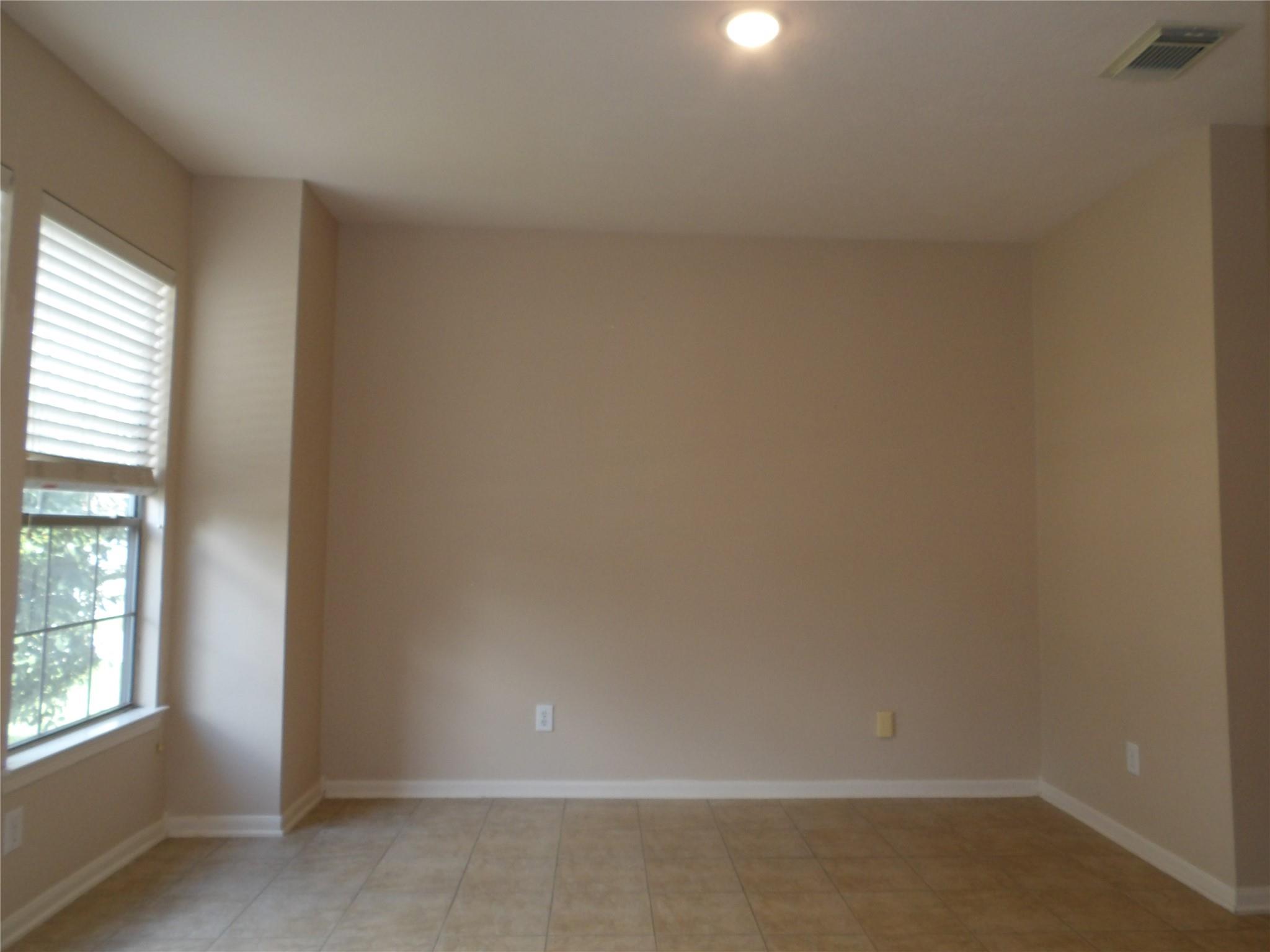 2506 Ventura Drive