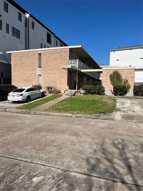 Photo of 3822 Glen Arbor Dr, Houston, TX 77025 (MLS # 6448509)
