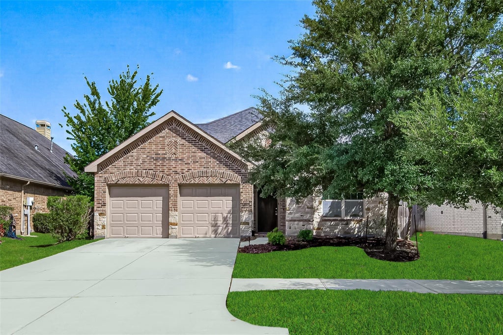 Photo of 8155 Laughing Falcon Trail, Conroe, TX 77385 (MLS # 24621279)