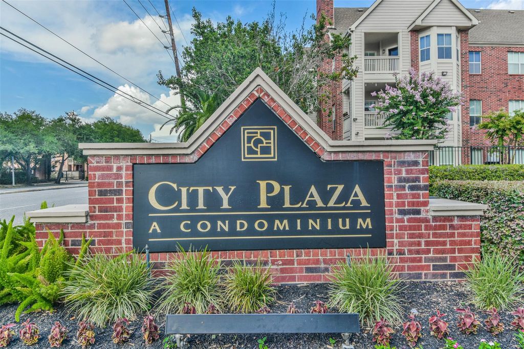 Photo of 1330 Old Spanish Trail #4310, Houston, TX 77054 (MLS # 72343745)