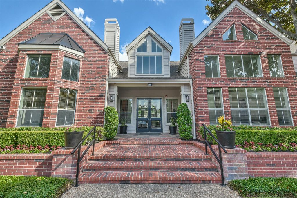 Photo of 1330 Old Spanish Trail #4310, Houston, TX 77054 (MLS # 72343745)