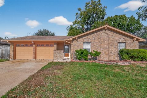 Photo of 4223 Yosemite Drive, Pasadena, TX 77504 (MLS # 98222181)