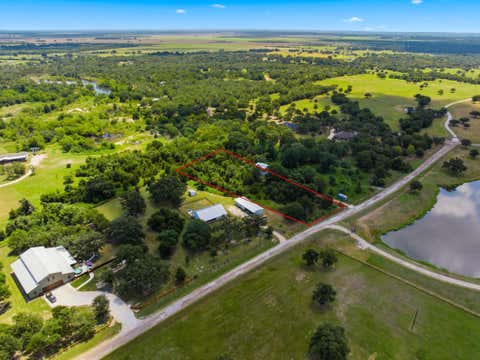 Photo of 1 County Road 436, Snook, TX 77878 (MLS # 68964444)