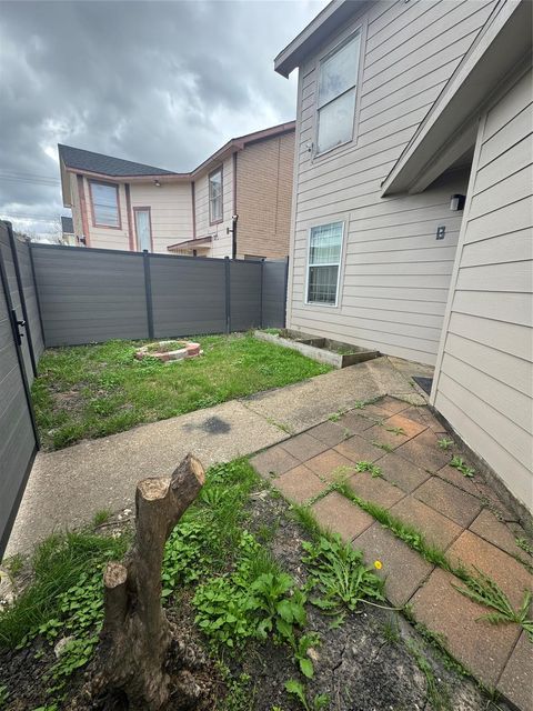 Photo of 12700 Leader Street #B, Houston, TX 77072 (MLS # 31086861)