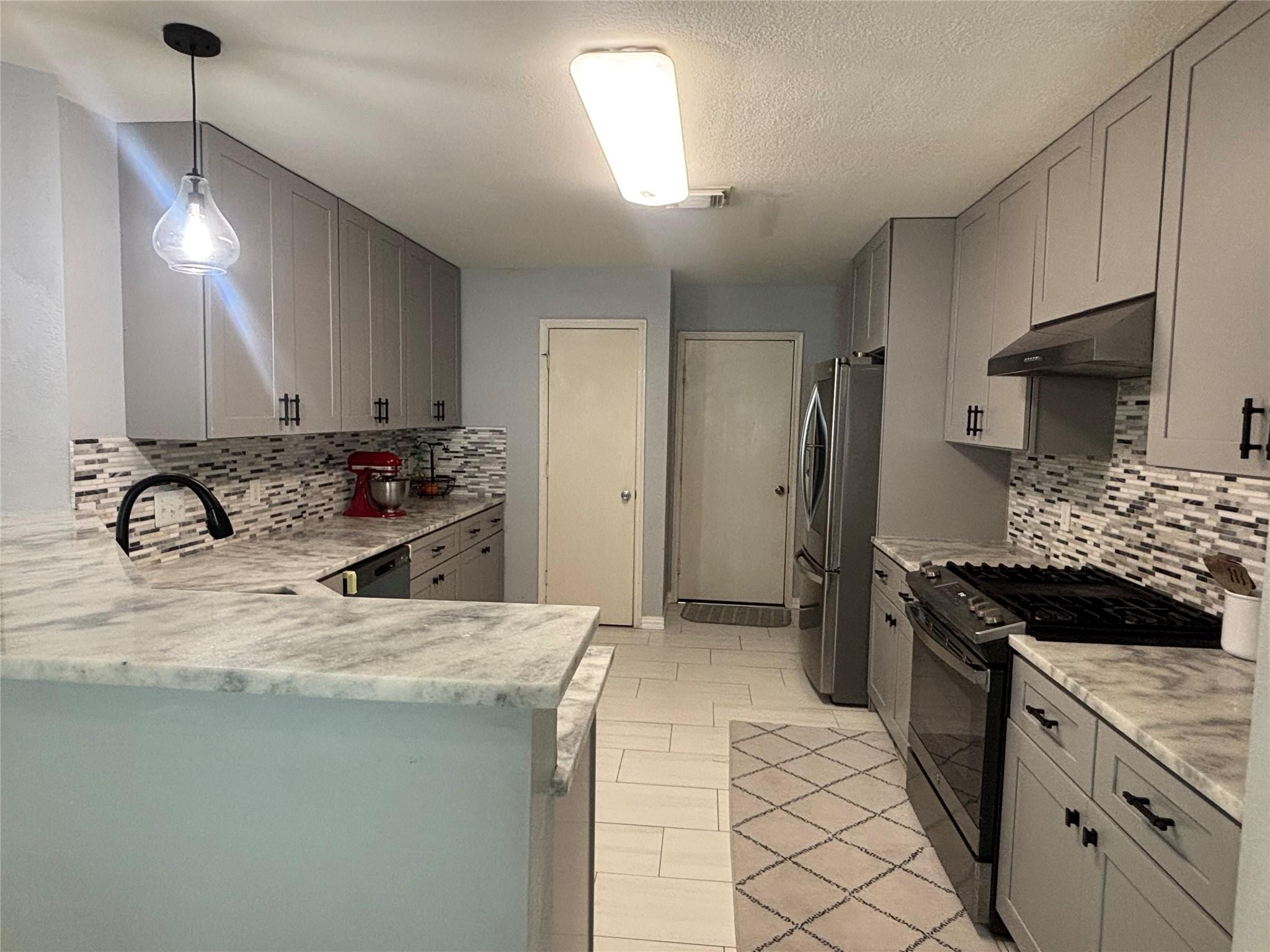9406 Freemont Fair Court