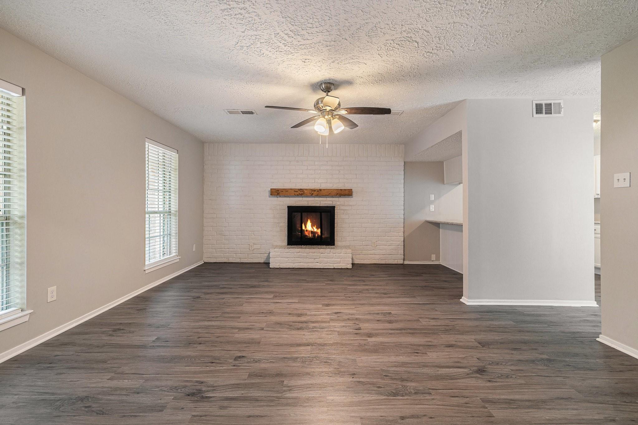 11915 S Red Cedar Circle