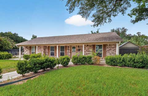 Photo of 8522 Westview Drive, Houston, TX 77055 (MLS # 5594419)