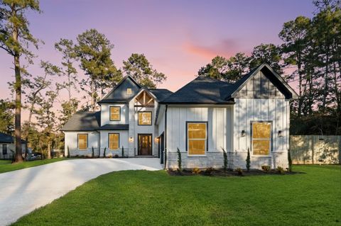 40714 Rolling Forest Dr Magnolia TX 77354