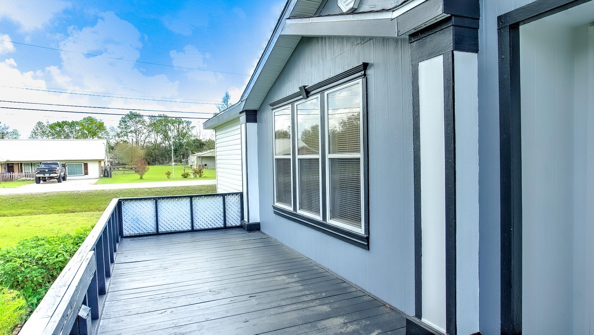 2516 Loch Lomond Street