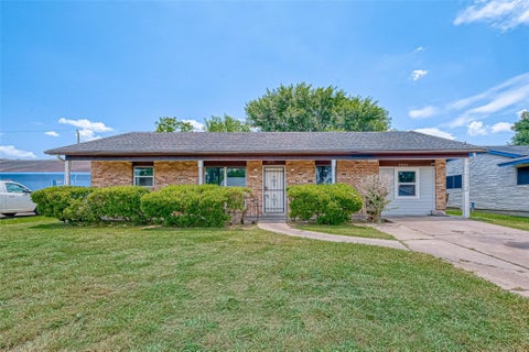 Photo of 5834 Hirondel Street, Houston, TX 77033 (MLS # 75555312)