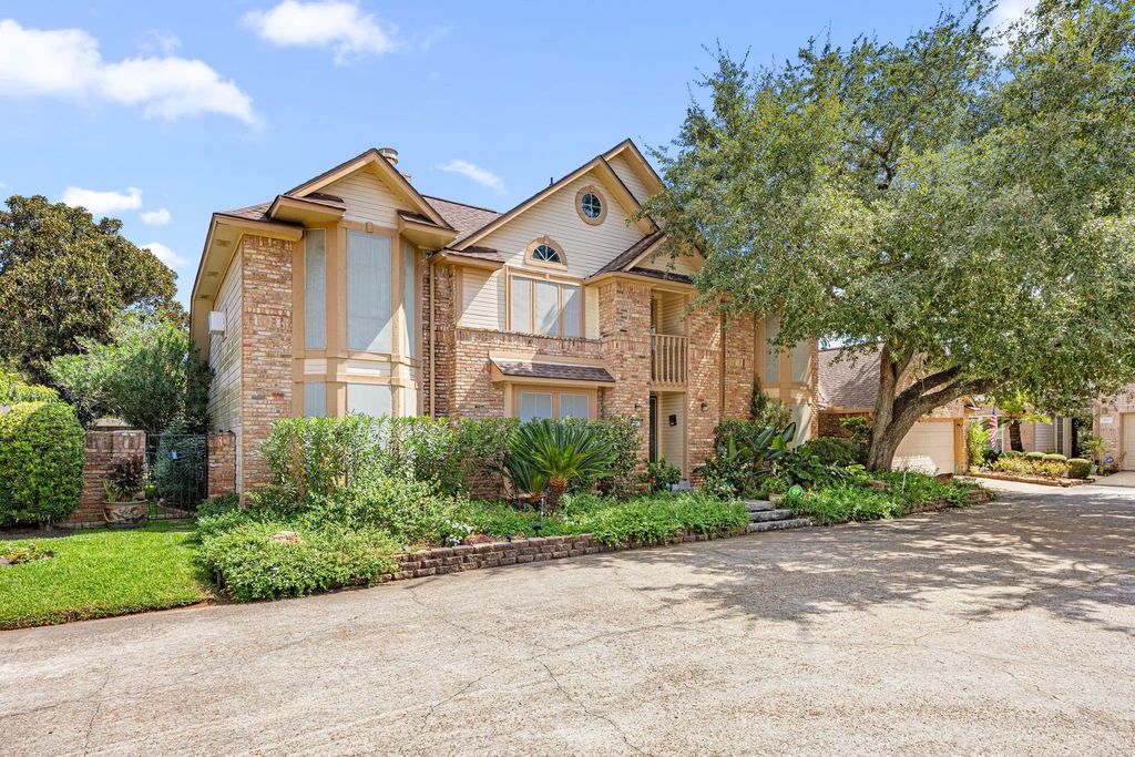 Photo of 1513 Beaconshire Road, Houston, TX 77077 (MLS # 82053001)