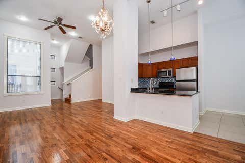 Photo of 2431 Dorrington Street #2431A, Houston, TX 77030 (MLS # 72803032)