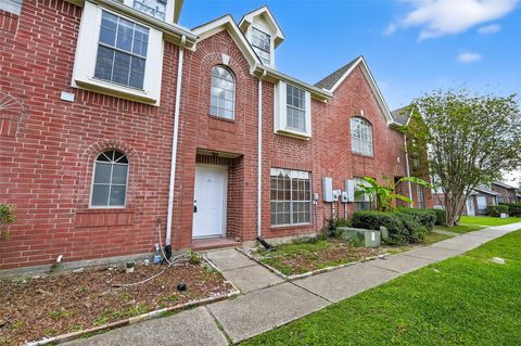 Townhouse For Sale - 11735 Alief Clodine Road Road #50<br/> Houston County, Houston, TX 77072
