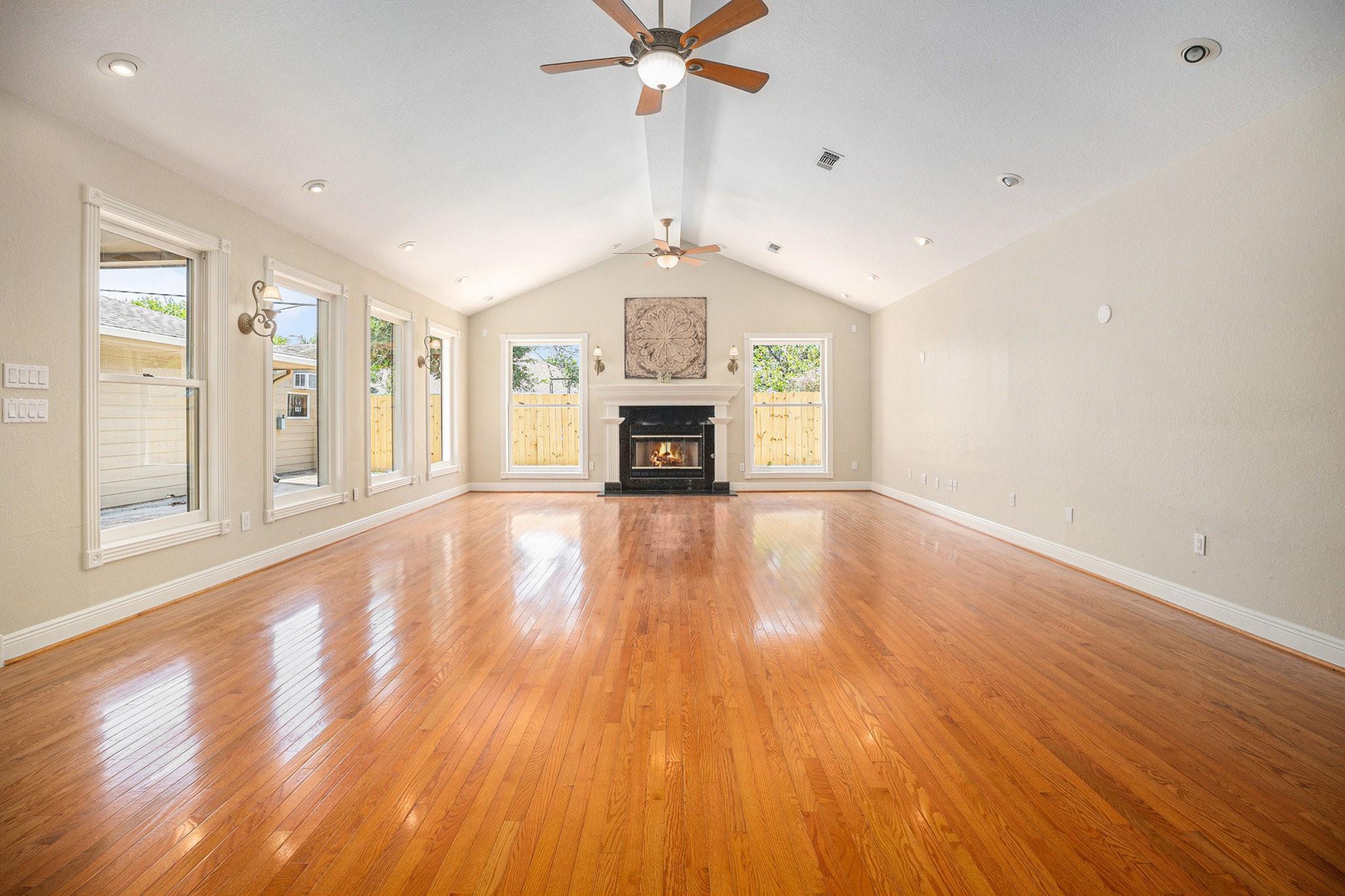 33 Maple Lane
