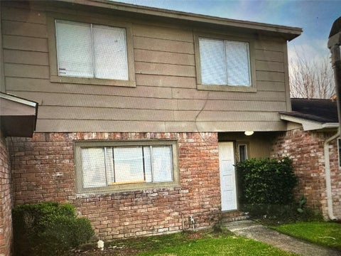 Photo of 13052 Clarewood DR, Houston, TX 77072 (MLS # 82903110)
