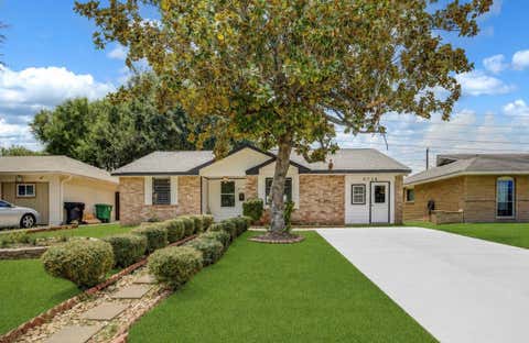 Photo of 8714 Amblewood Drive, Houston, TX 77099 (MLS # 88552070)