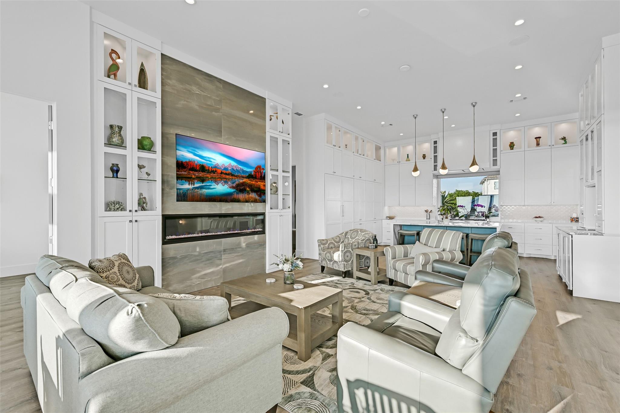 3430 Treasure Circle