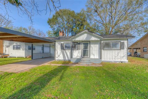 1606 E Taylor Lake Circle Livingston TX 77351