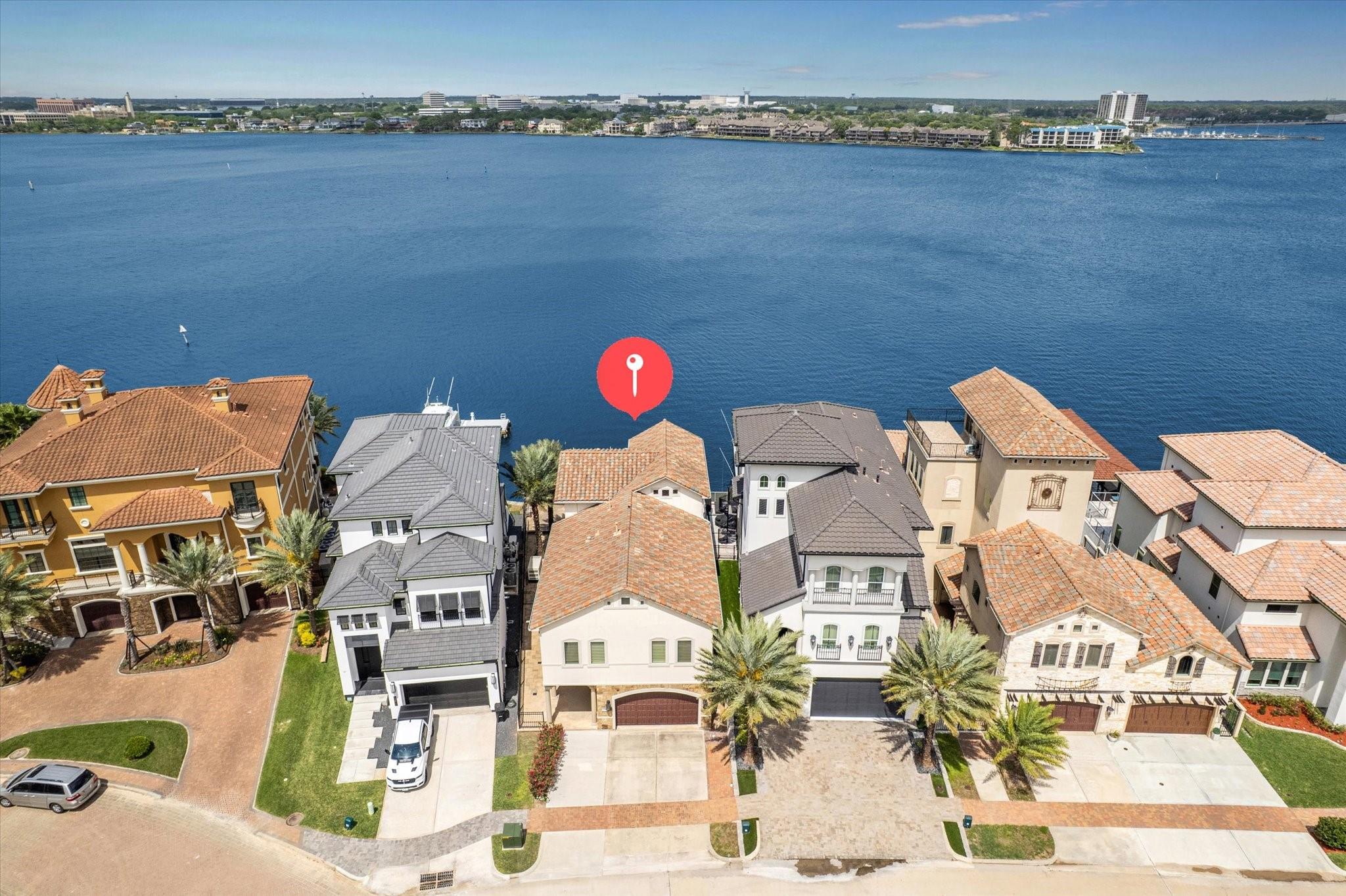 2466 Beacon Circle