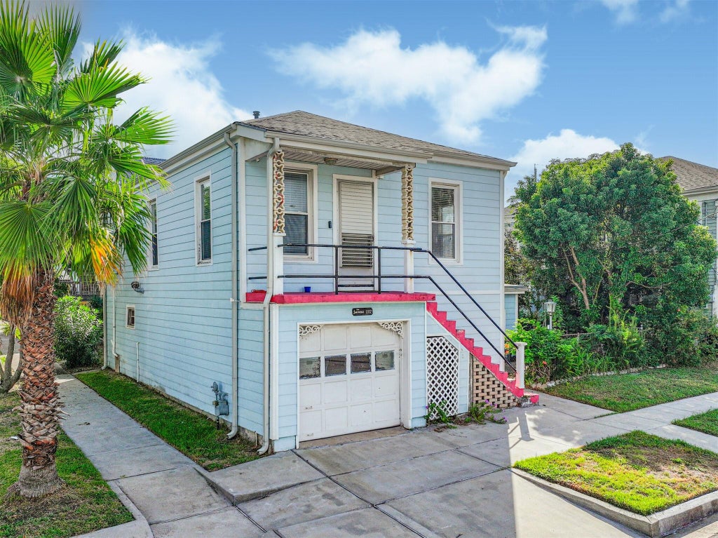 Photo of 1102 9th Street, Galveston, TX 77550 (MLS # 57685353)
