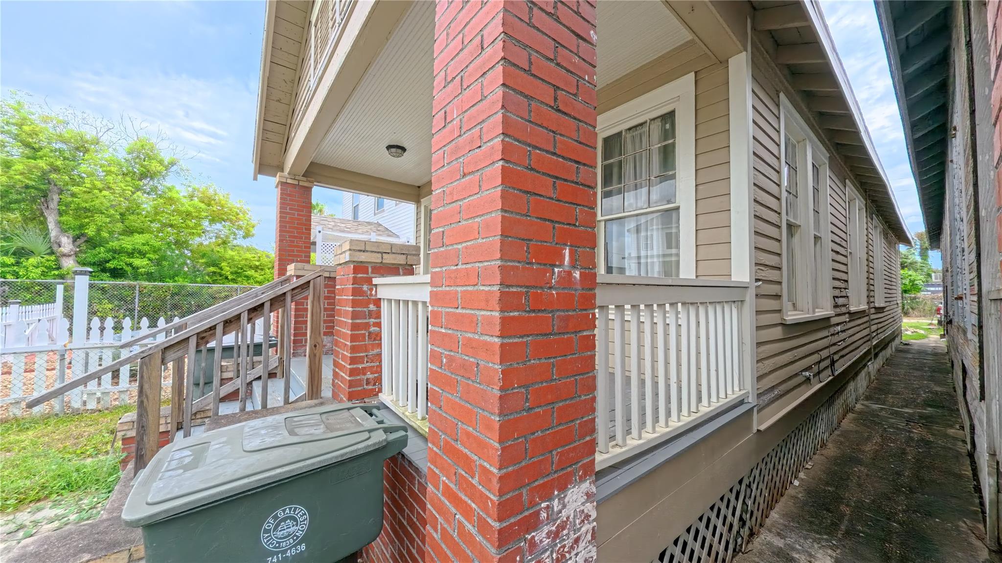 3121 Avenue N 1/2