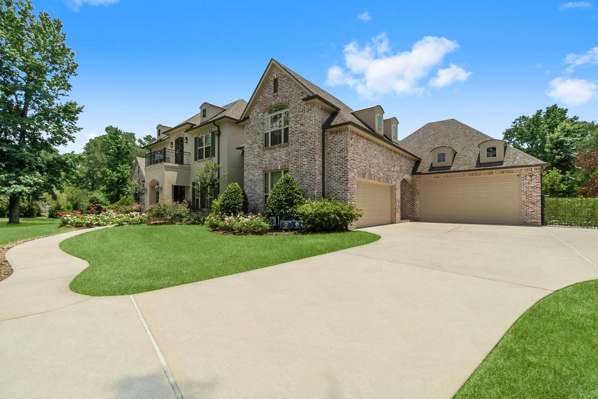 5342 Pine Wood Hills Court