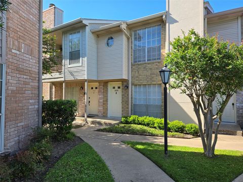 Photo of 3100 Jeanetta Street #1006, Houston, TX 77063 (MLS # 83336080)