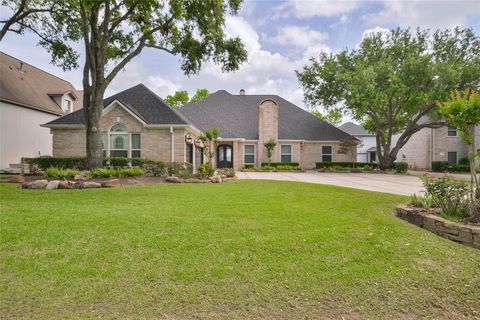 Photo of 7815 Lake Mist Court, Houston, TX 77346 (MLS # 50846196)