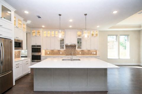 Tiny photo for 604 Castlewood Cove Lane, Pinehurst, TX 77362 (MLS # 41733427)