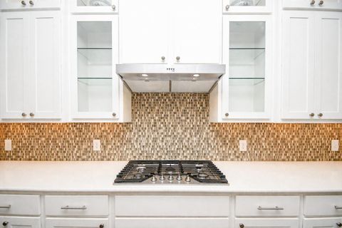 Tiny photo for 604 Castlewood Cove Lane, Pinehurst, TX 77362 (MLS # 41733427)