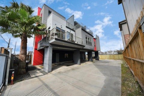 Multifamily For Sale - 1708 Winter Street<br/> Harris County, Houston, TX 77007