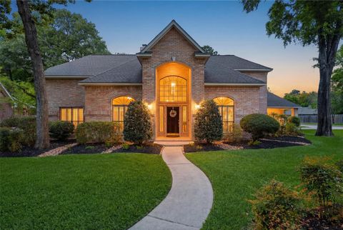 Photo of 2 Wellington Lane #A, Conroe, TX 77304 (MLS # 93589346)
