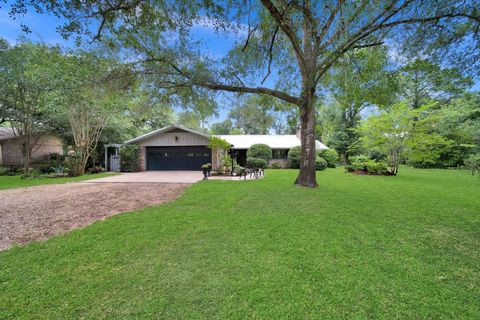 Photo of 2970 Spanish Oaks Drive, Brenham, TX 77833 (MLS # 778077) Photo of 2970 Spanish Oaks Drive, Brenham, TX 77833 (MLS # 778077)