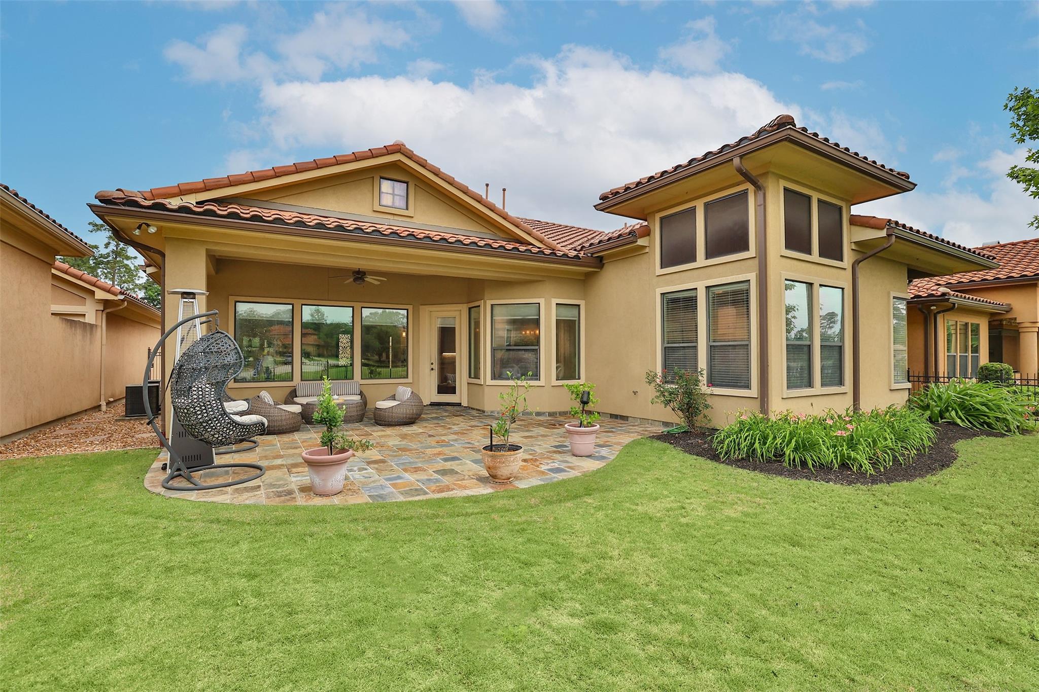 3023 Serena Vista Way