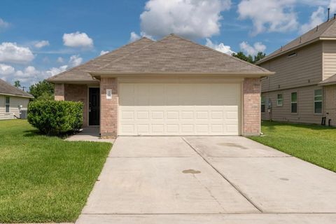 Photo of 3107 Right Way, Houston, TX 77339 (MLS # 97973900)
