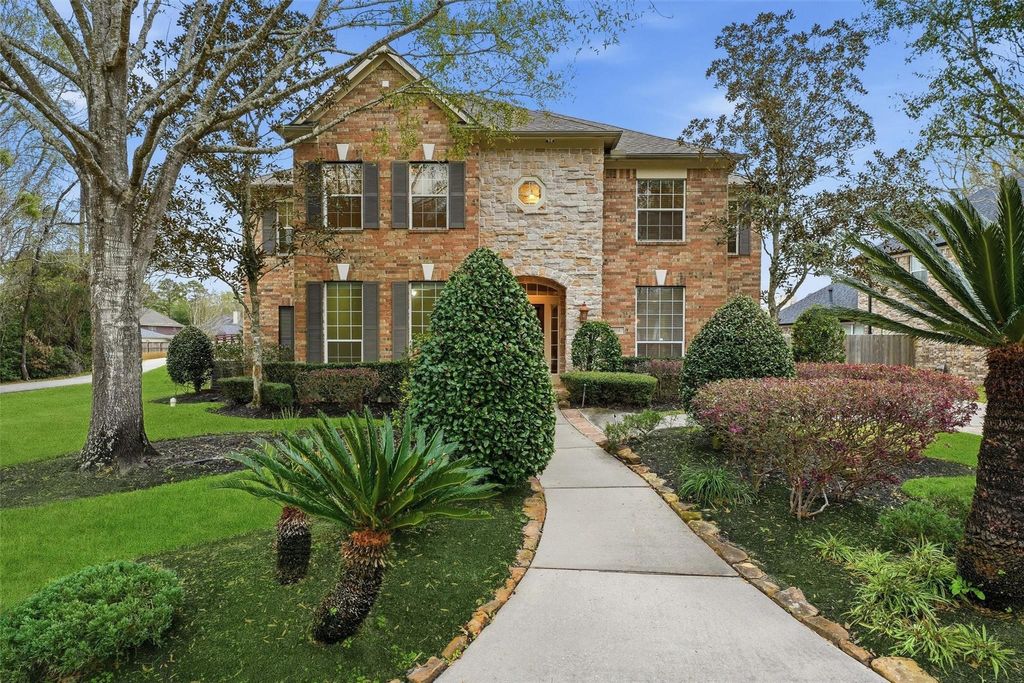 Photo of 5814 Riverchase Village Drive, Houston, TX 77345 (MLS # 31202747)